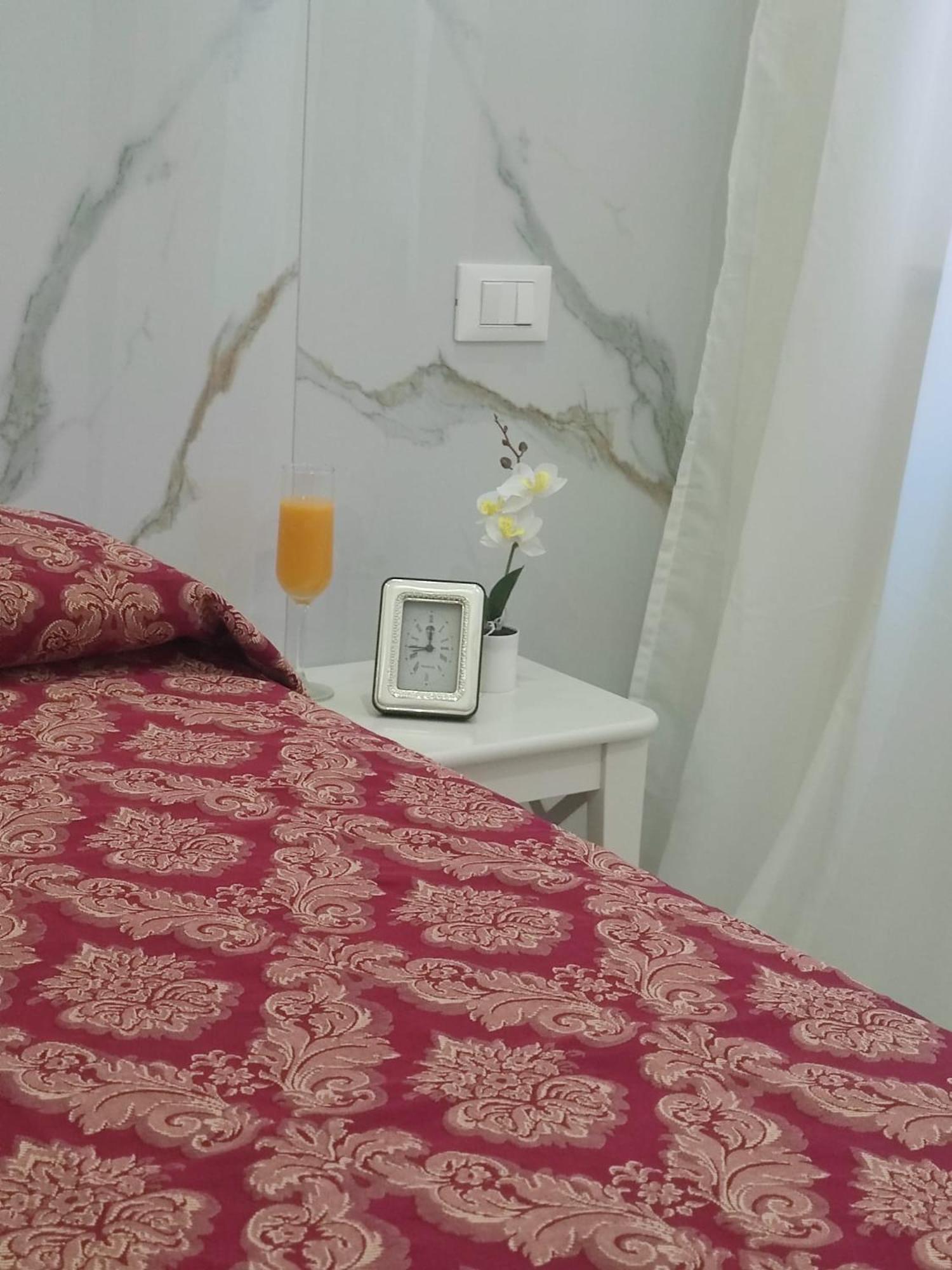 Affittacamere Tiche روما المظهر الخارجي الصورة